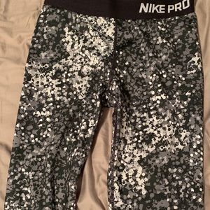 Capri Nike pro leggings